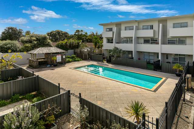 14/3 Riverside Road Orewa_1