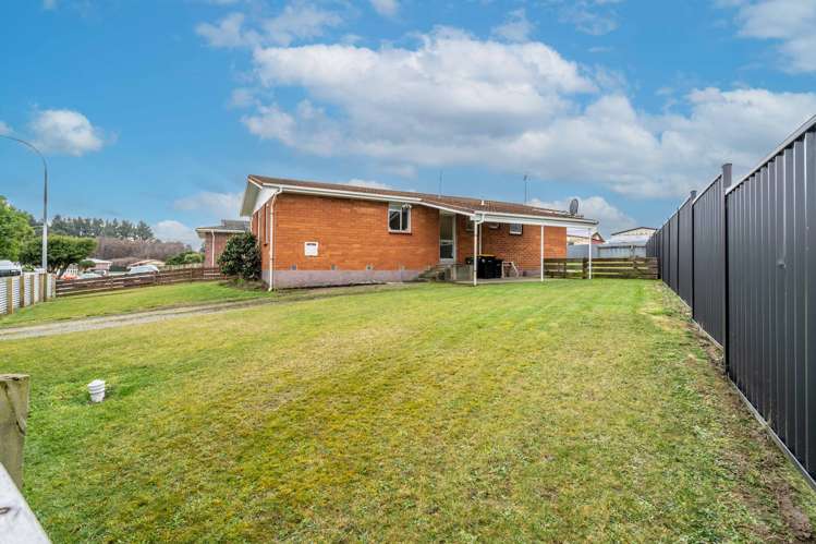 99 Dunbeath Crescent Kew_4