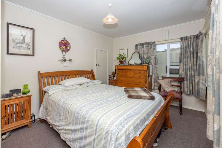 6 Button Lane Taupiri_14