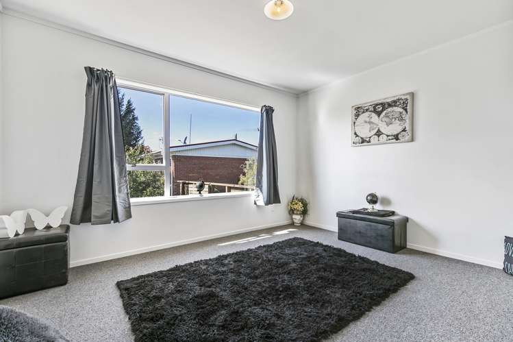 2/10 Westward Ho Glen Eden_9