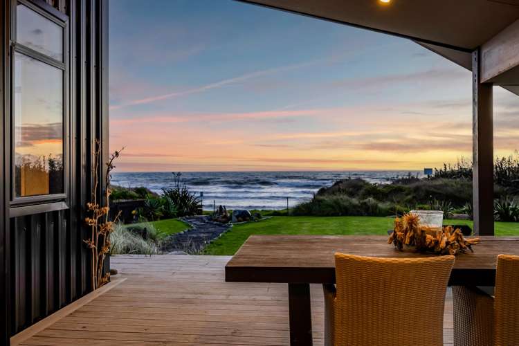 288 Tai Road Opunake_27