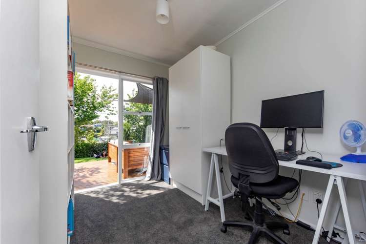 60 Fairmount Road Titirangi_13