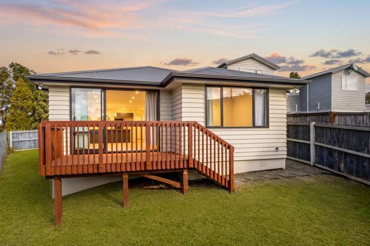 2/65E Metcalfe Road Ranui_16