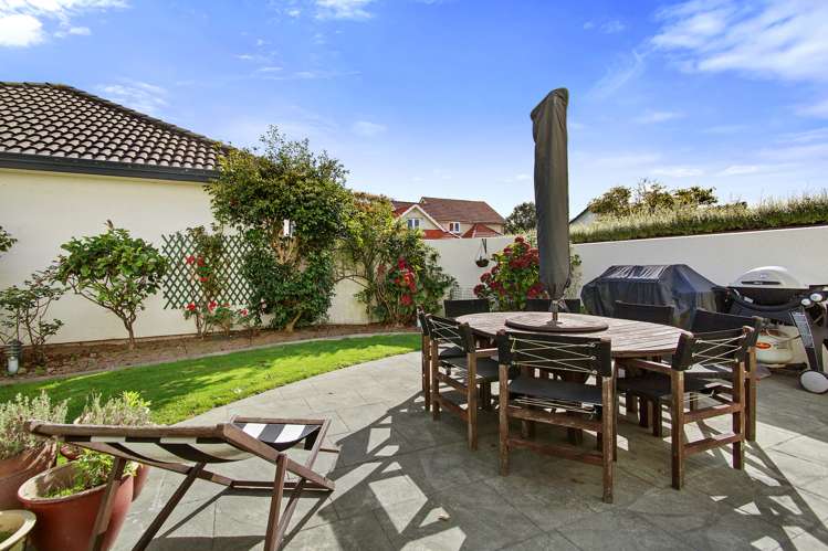 59 Hautana Street Woburn_24