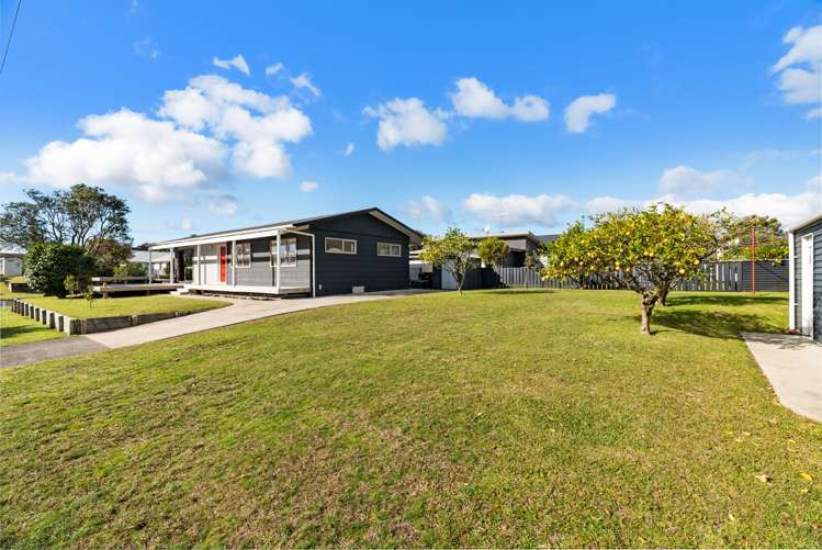 401 Linton Crescent Whangamata_24