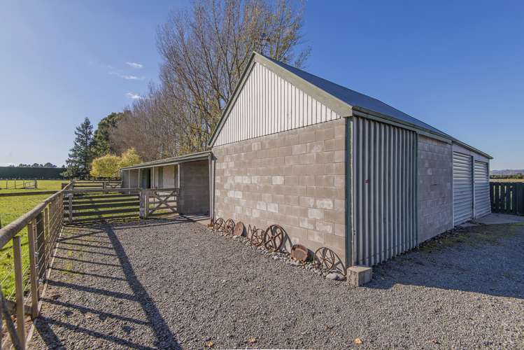 64 Barters Road Templeton_21