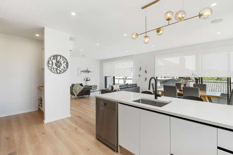 43 Knights Road Rothesay Bay_12