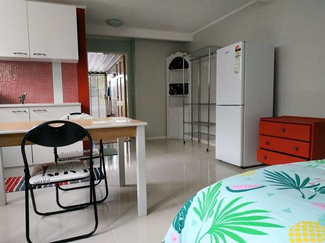 Large Semi Furnished Unit with enclosed courtyard