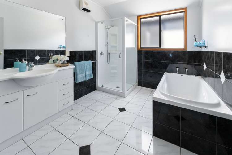 5 Lucy Murcott Place Stoke_25