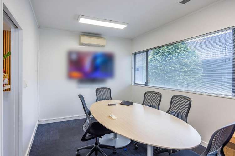 Unit 1-2/11 Clifton Road Hamilton Central_7