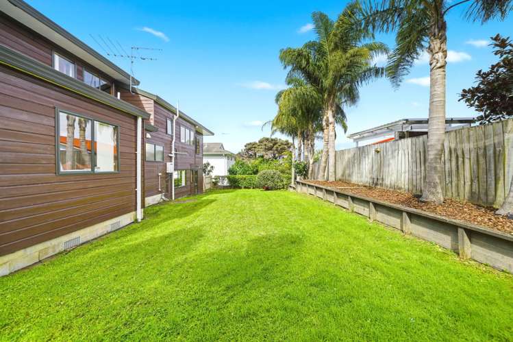 11 Highwood Grove Torbay_26