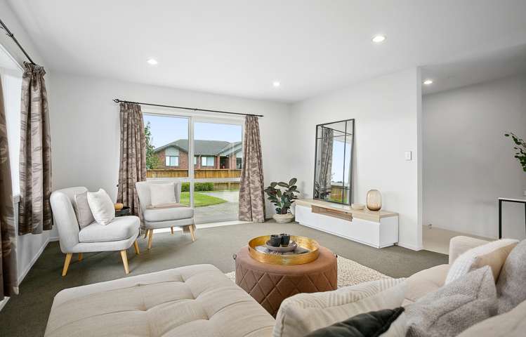 17 Alpers Ridge Leamington_5