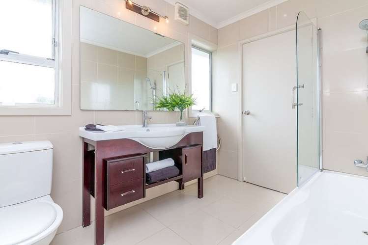 35 Waipani Road Te Atatu Peninsula_19