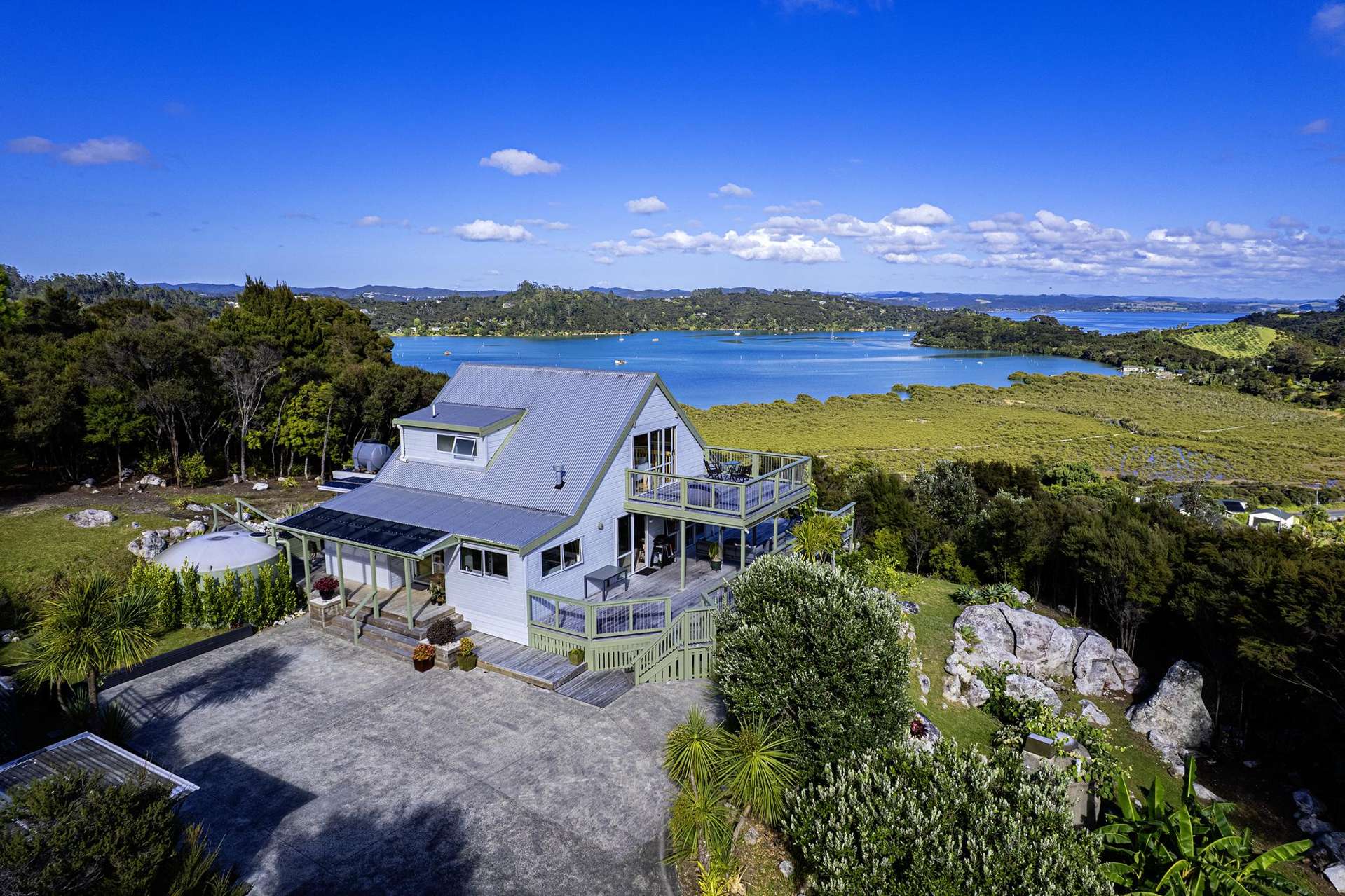 16 Lichen Grove Russell_0