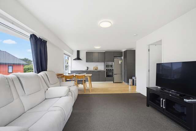8/32 Akaroa Drive Maupuia_2