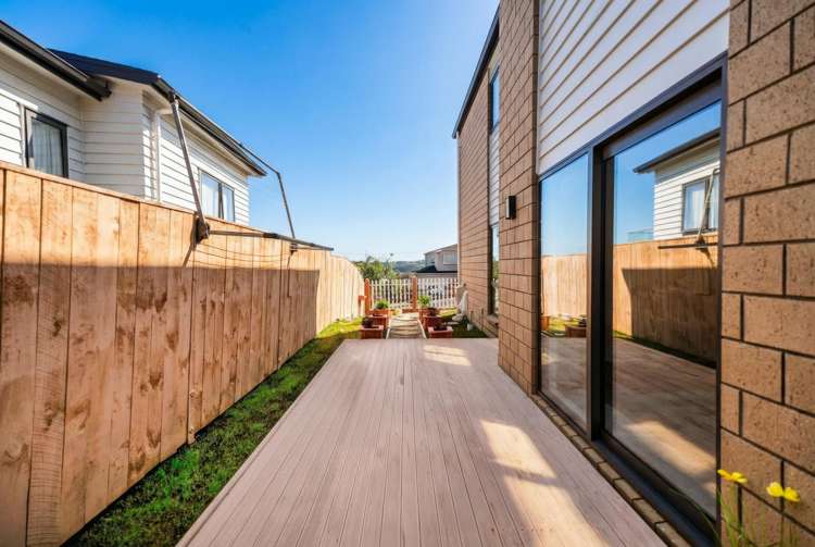 31 Shibata Rise Ranui_32