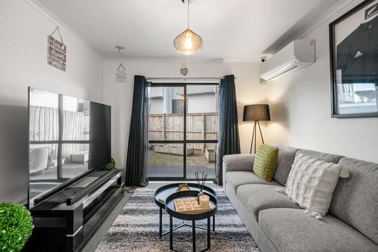 14/12A Tironui Station Road East_4