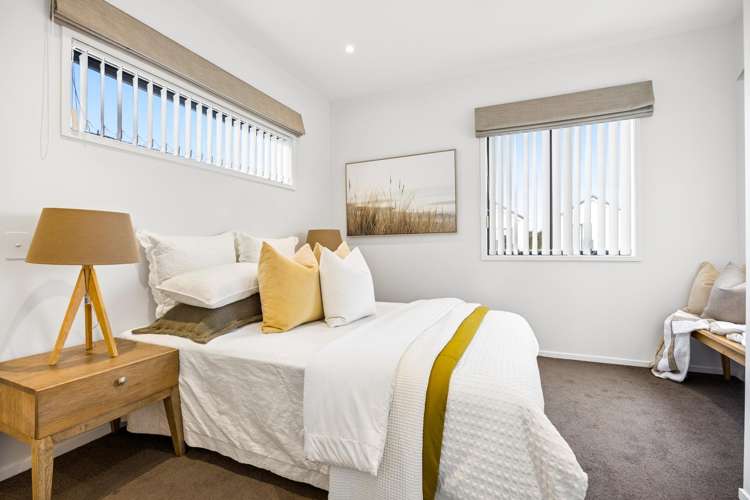 24 Tapuwae Way Mangere Bridge_12