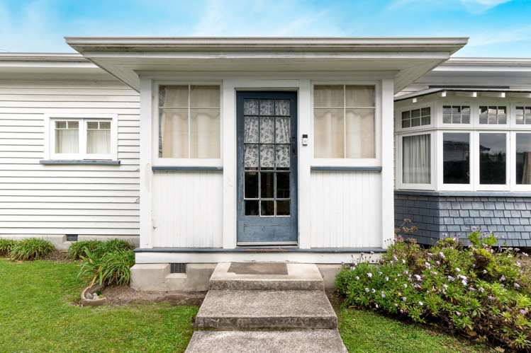 46 St Andrews Square Strowan_3