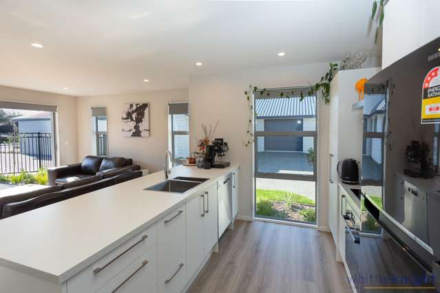 8/3 Nyoli Street Papanui_2