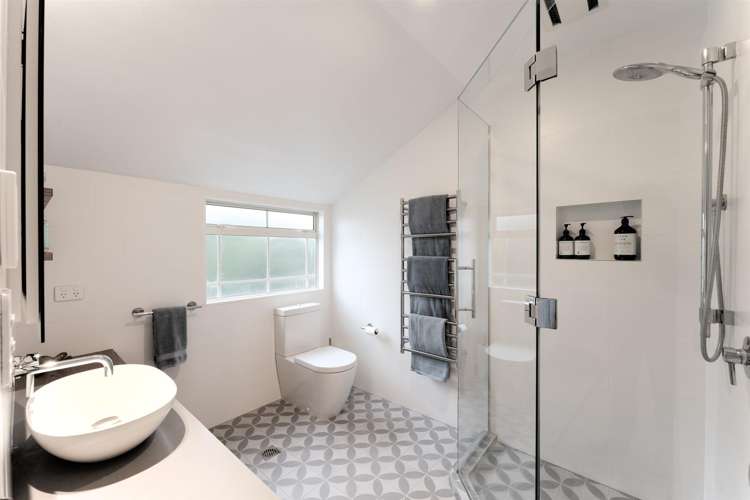 1/6 Campbell Road Takapuna_20