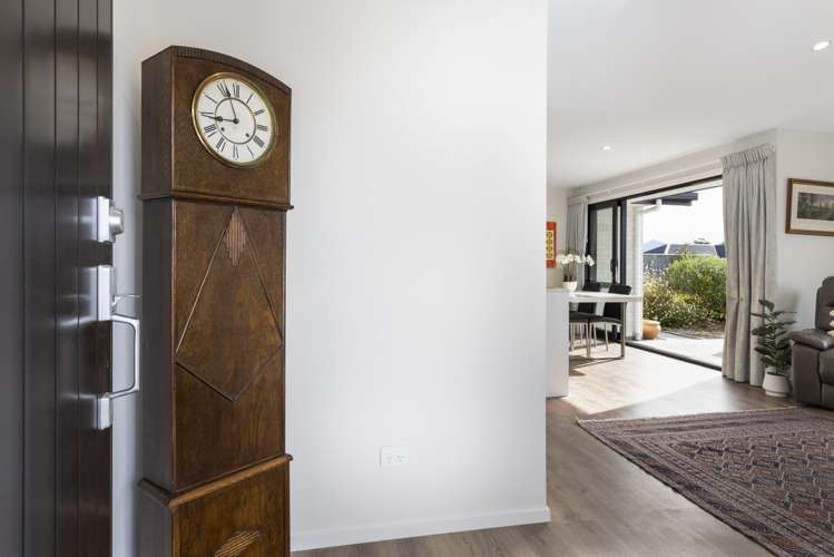 15 Nanchang Road Burleigh_8