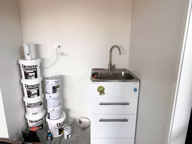 185 Faringdon Boulevard Rolleston_18