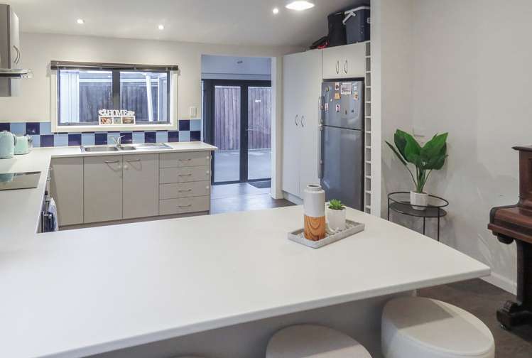 8 Wildberry Street Woolston_7