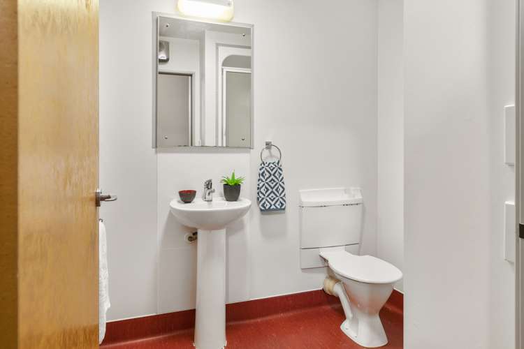 2/112 Mairangi Road Wilton_13