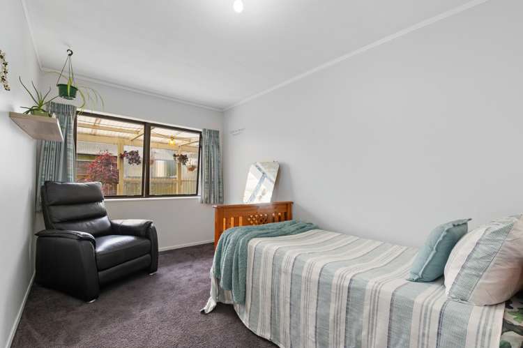 15 Elmslie Place Owhata_11