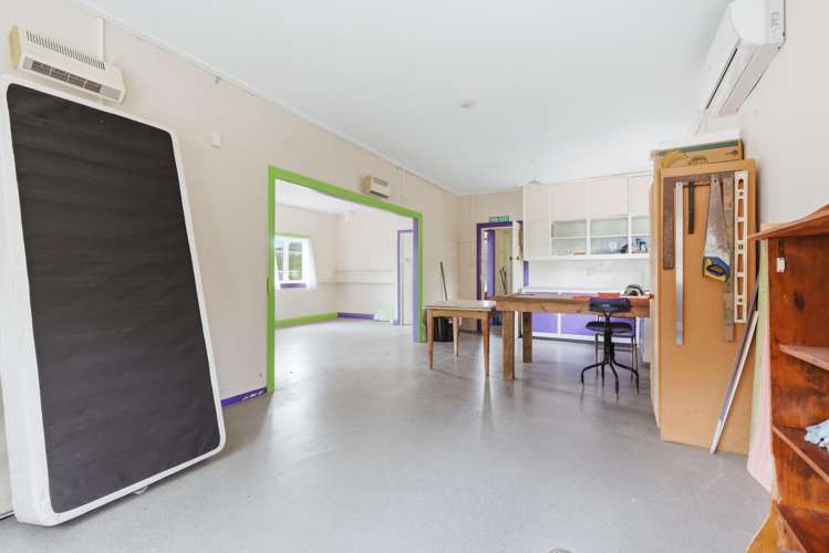 10 Cemetery Road Matiere_5