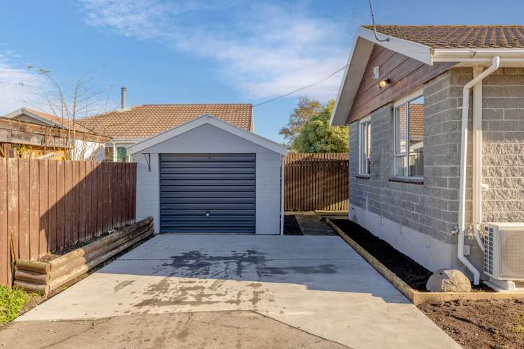 1/11 Farnborough Street Aranui_10