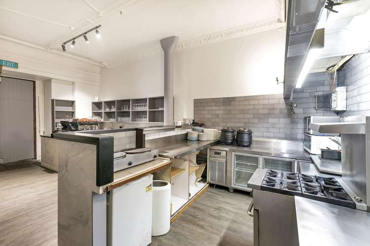 R3/39 - 41 Elliott Street Auckland Central_2