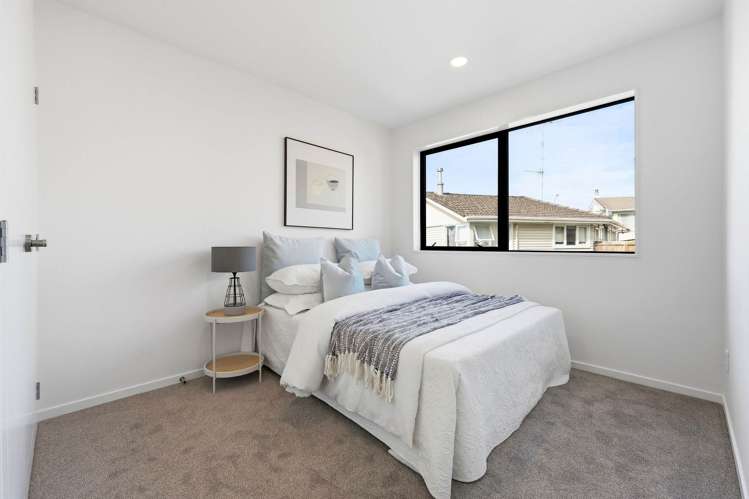 Lots1-3/12 Totaravale Drive Totara Vale_35