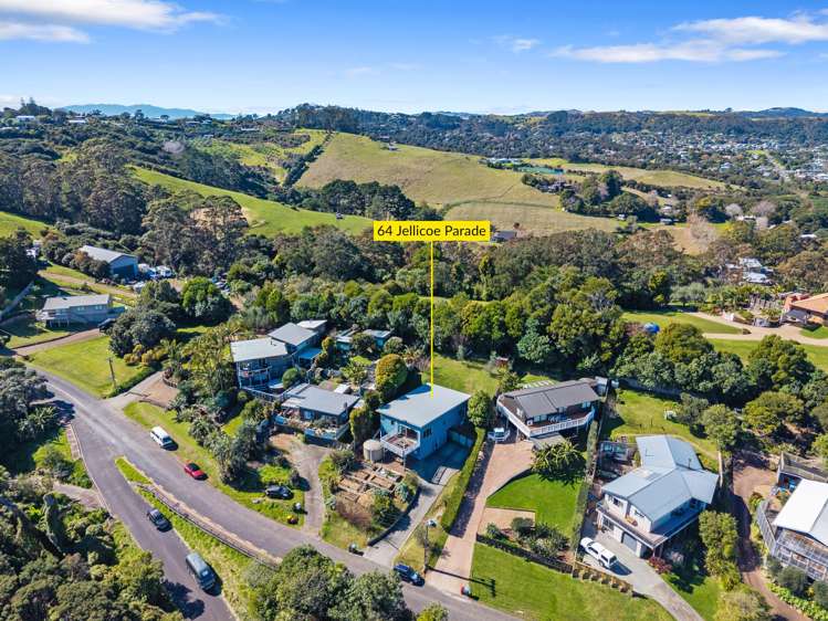 64 Jellicoe Parade Surfdale_11