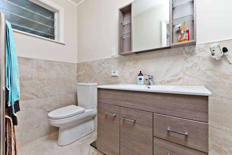 52 Williamson Avenue Belmont_24