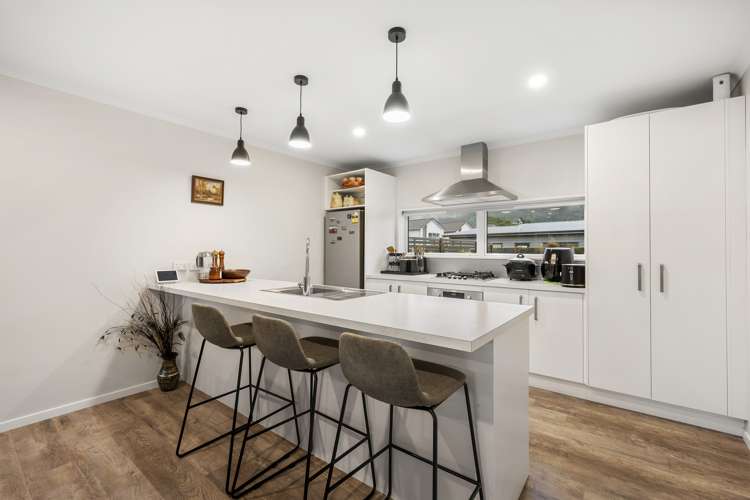 20 Bluff Road Porirua_6