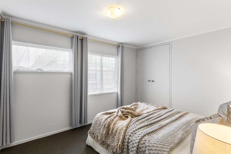 6 Hellyers Street Birkdale_22
