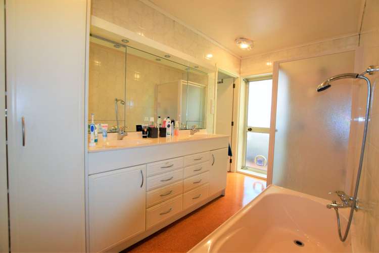 25 Stottholm Road Titirangi_5