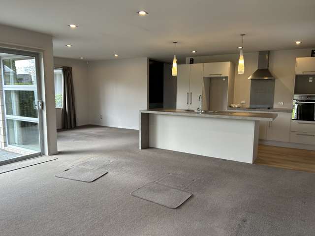 3 The Gate Yaldhurst_3