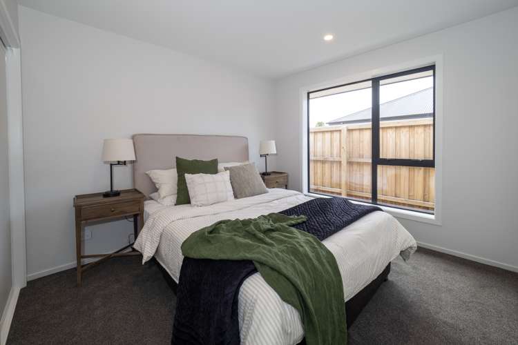 5 Strowan Avenue Elgin_11