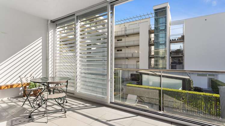 412/28 College Hill_3