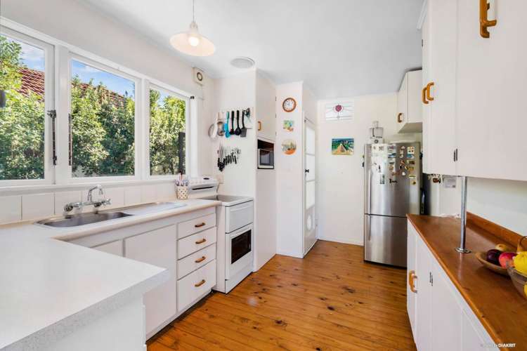 54 Botany Road Botany Downs_6