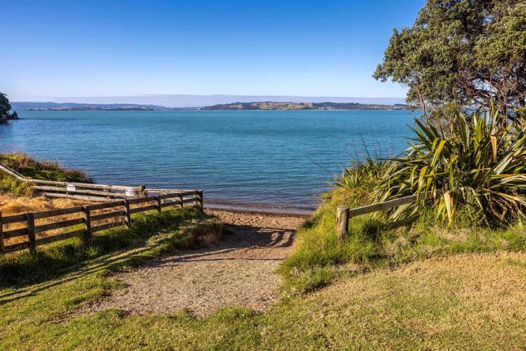 345 Gordons Road Woodside Bay_18