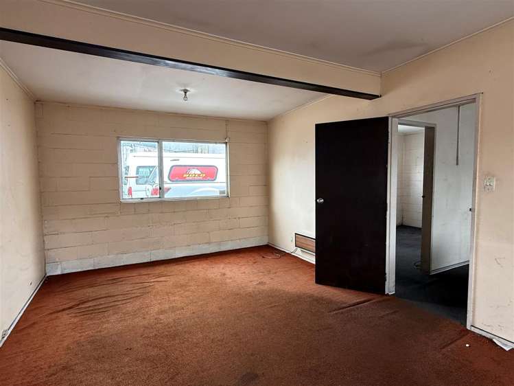 28 Montgomery Crescent Clouston Park_7