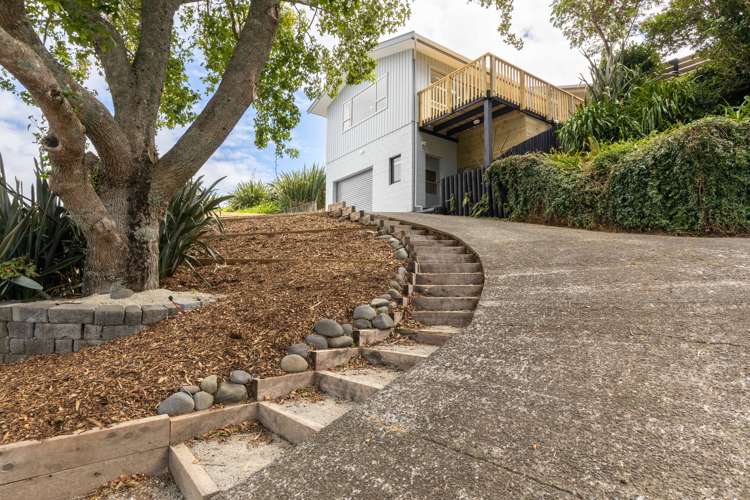 9 Fairview Place Westown_17