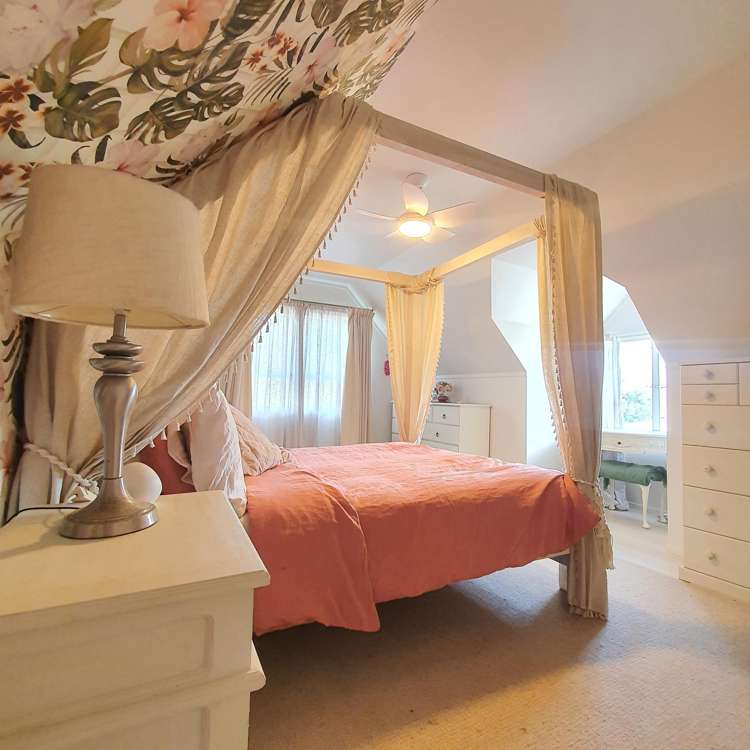 8 Grants Avenue Russell_14