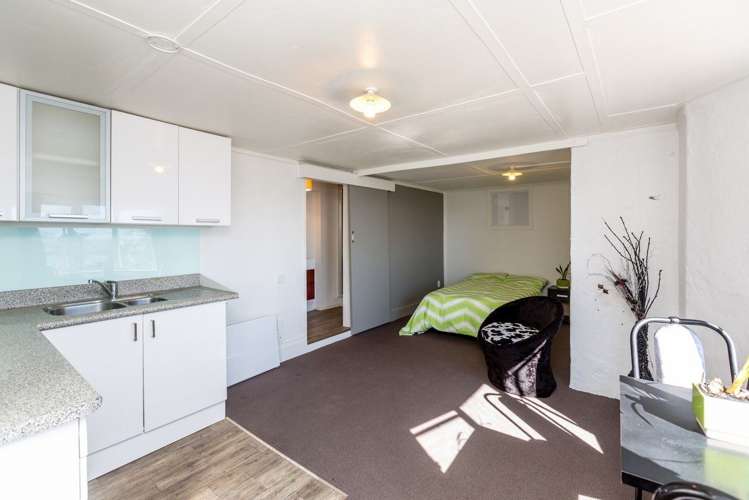 9 South Road Moturoa_12