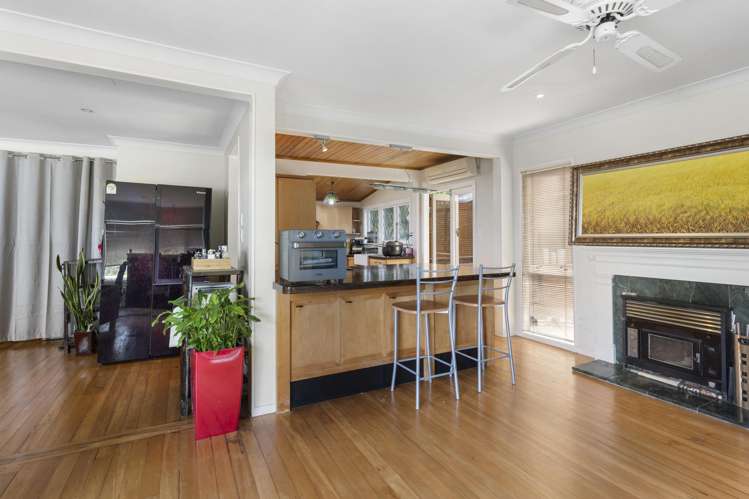 138 &140 Carlisle Road Northcross_11