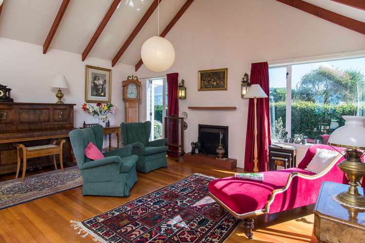 62 Marine Parade Mellons Bay_11